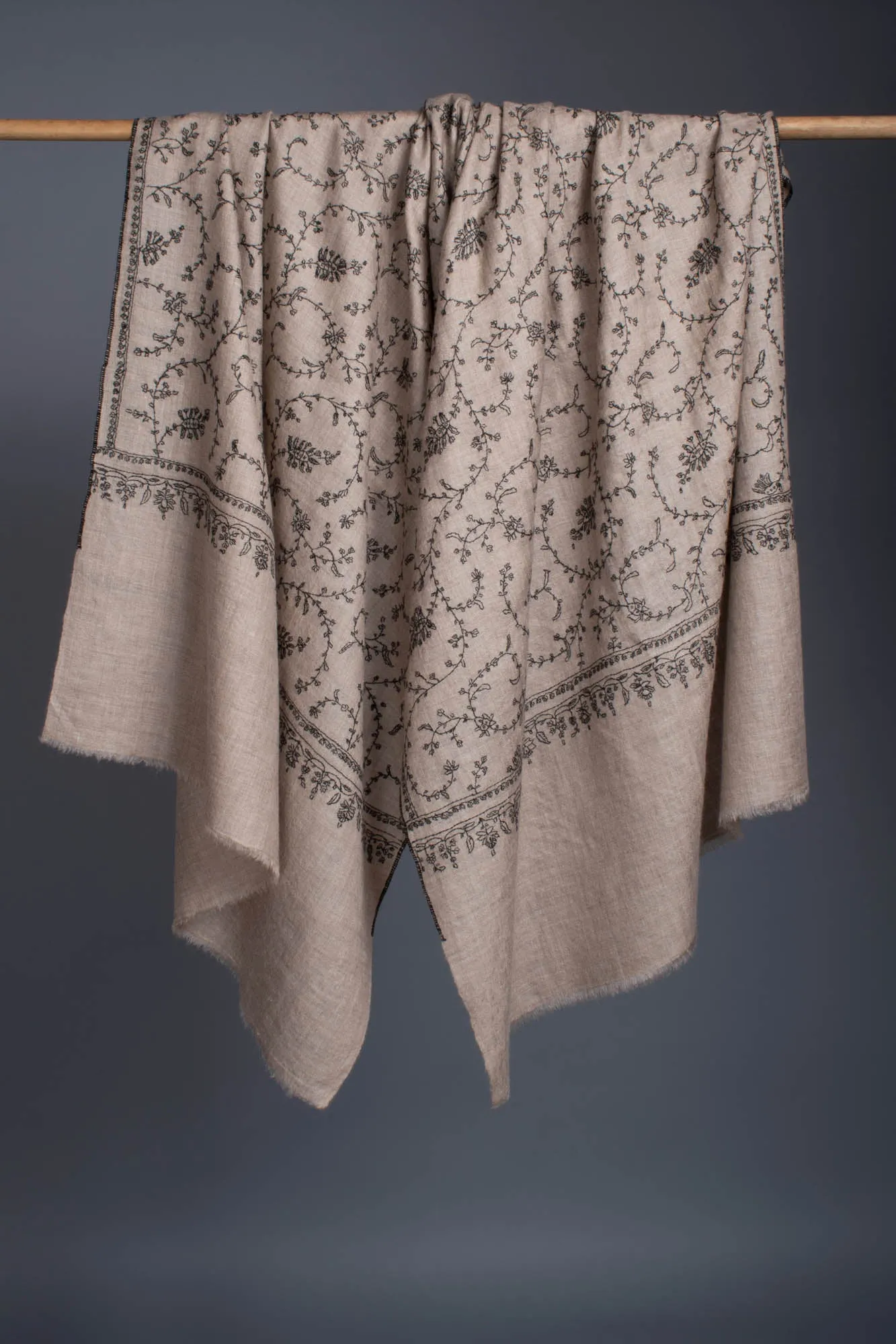 Beige and Black Kashmiri Pashmina Scarf - KAYSERBERG