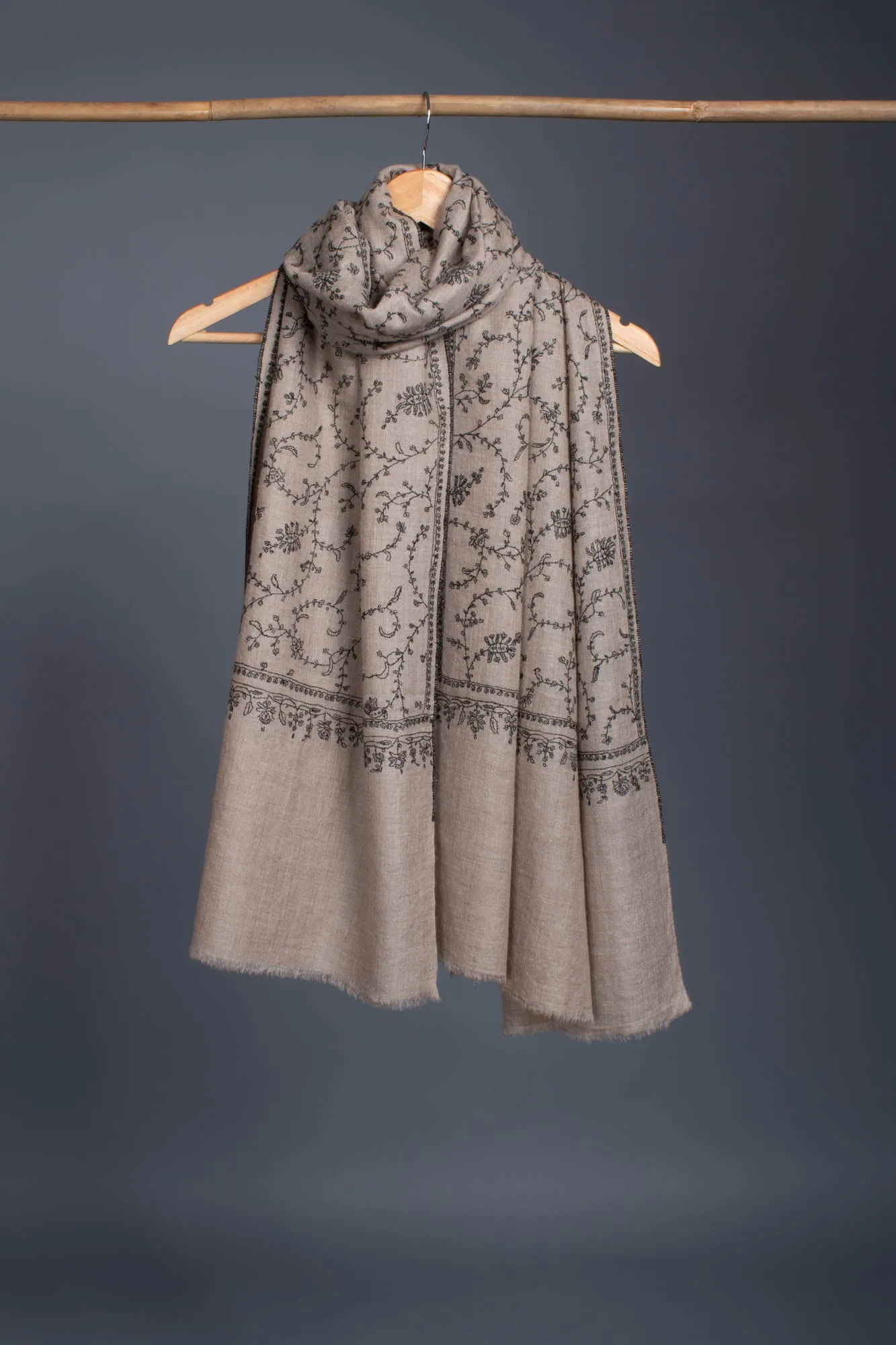 Beige and Black Kashmiri Pashmina Scarf - KAYSERBERG