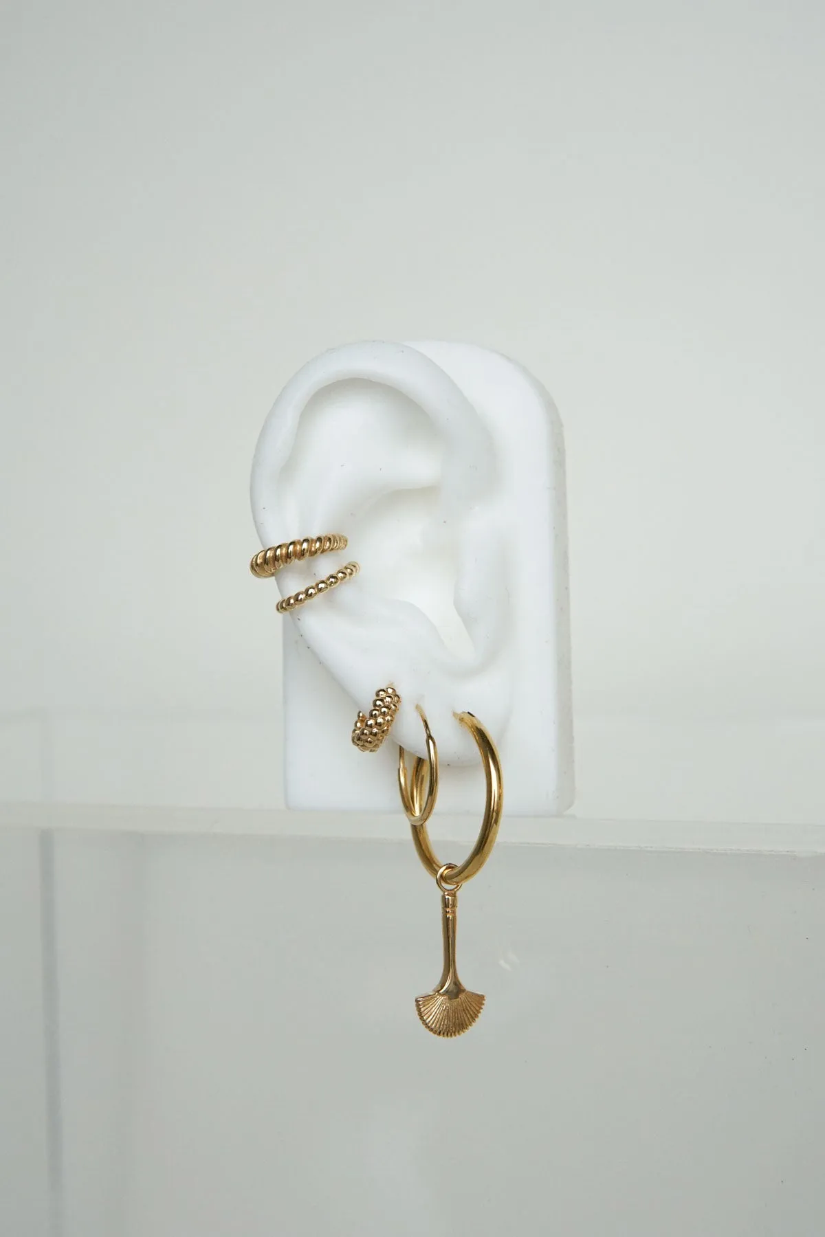 Bubble ear cuff gold plated