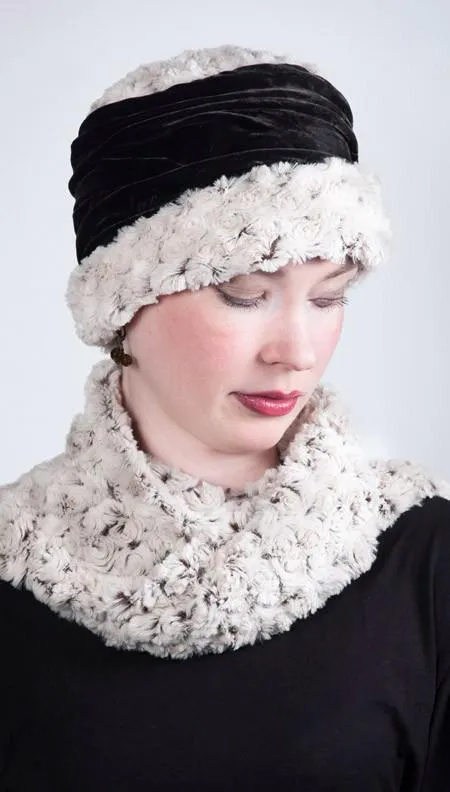 Infinity Scarf - Rosebud Faux Fur