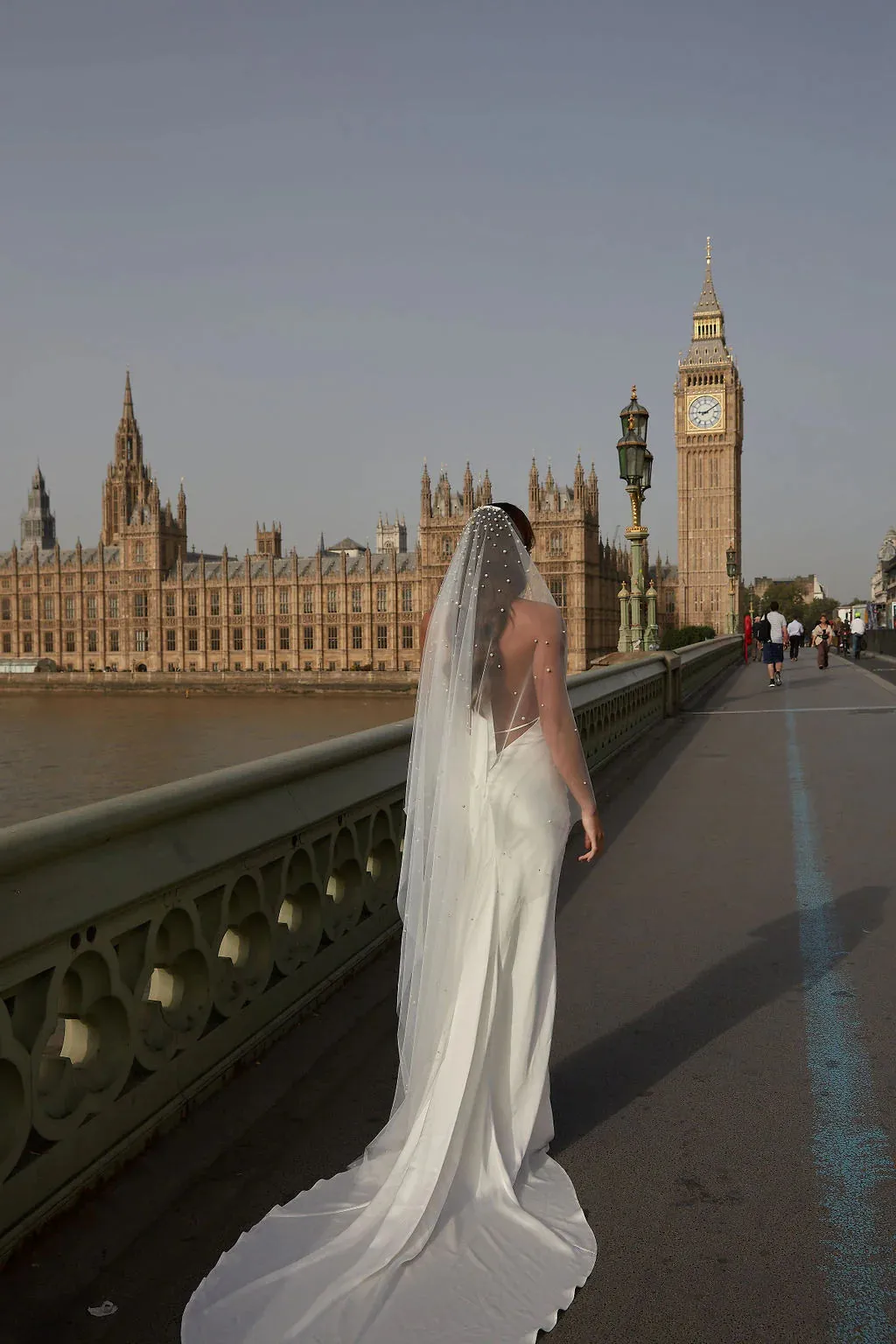 Lola Knight - Eleanor - Single Tier Pearl Wedding Veil - Ivory