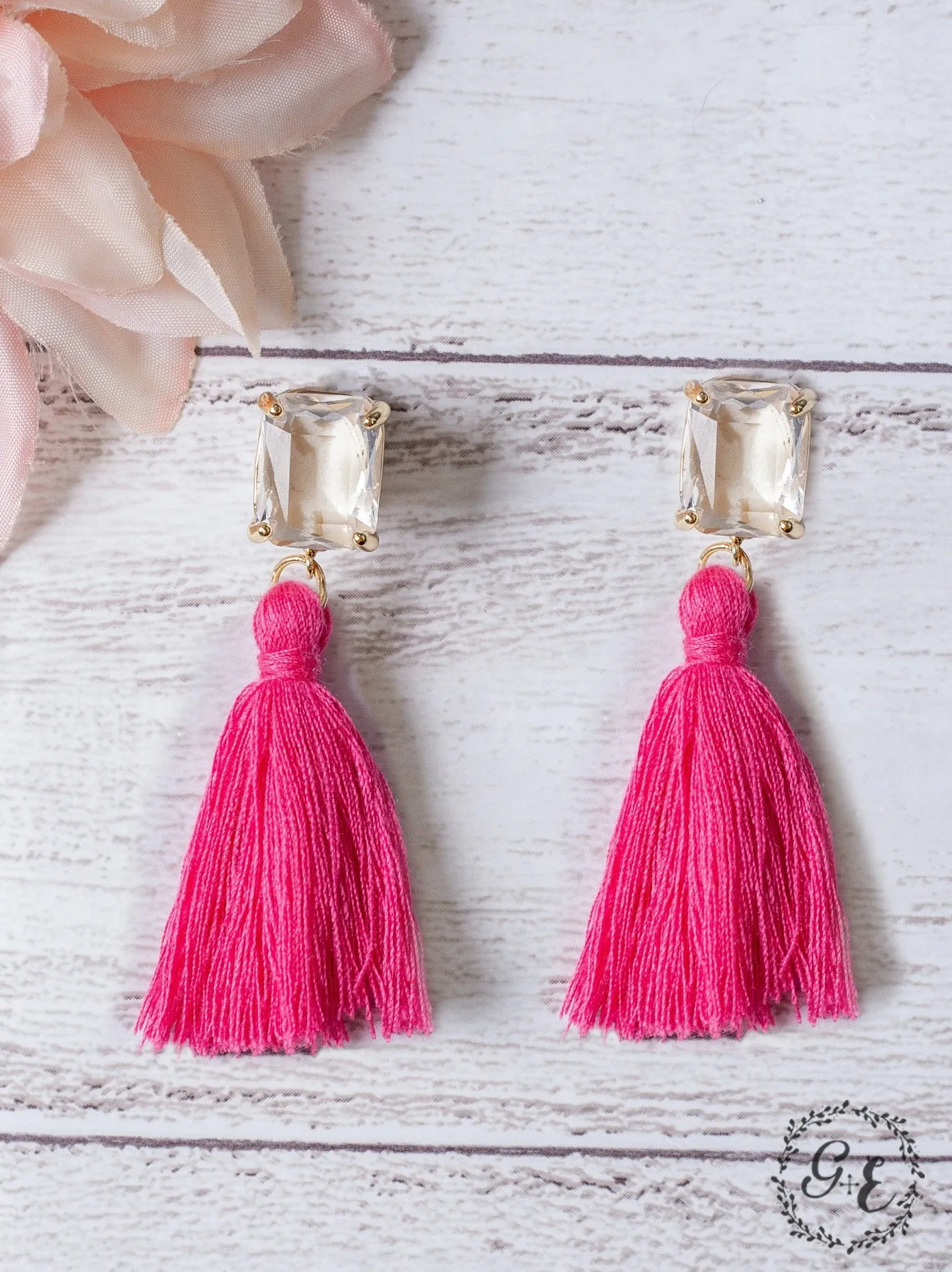 LOVE NOTES FUCHSIA TASSEL STUD EARRINGS