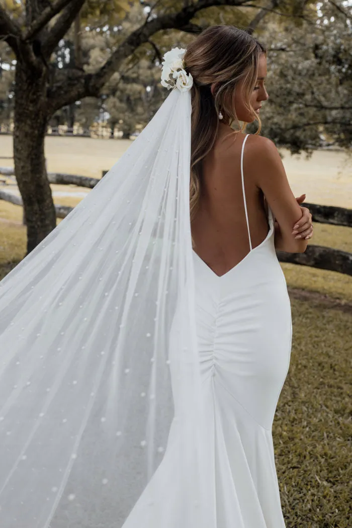 Pearly Long Veil