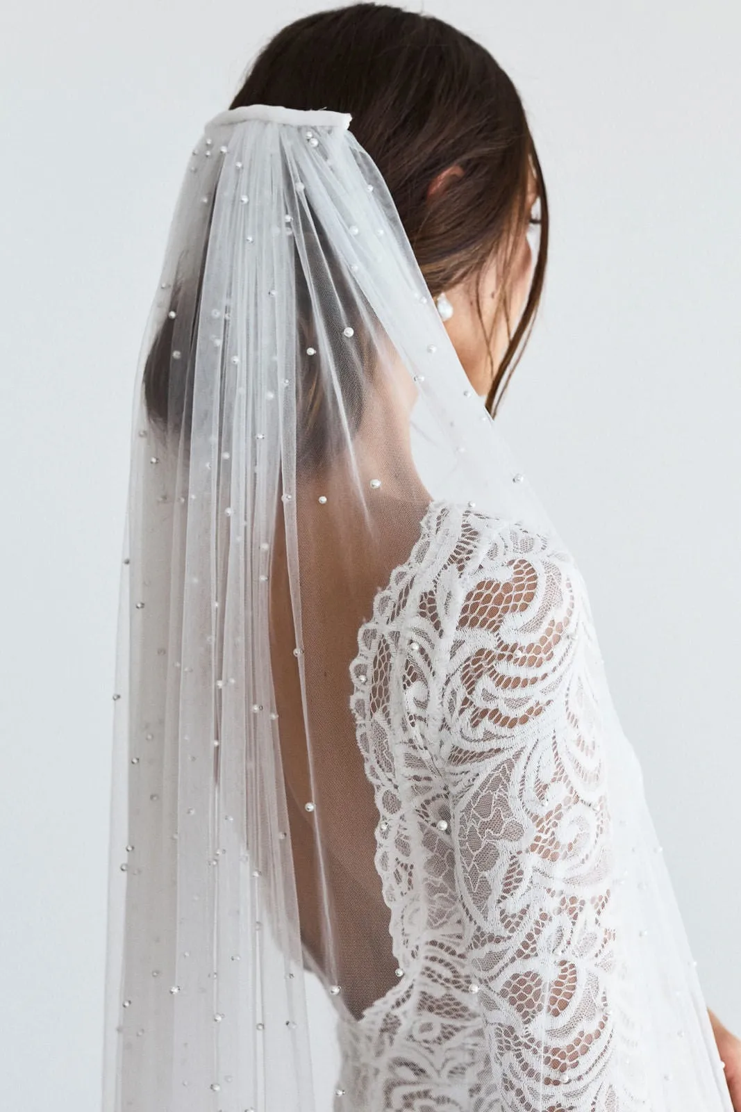 Pearly Long Veil