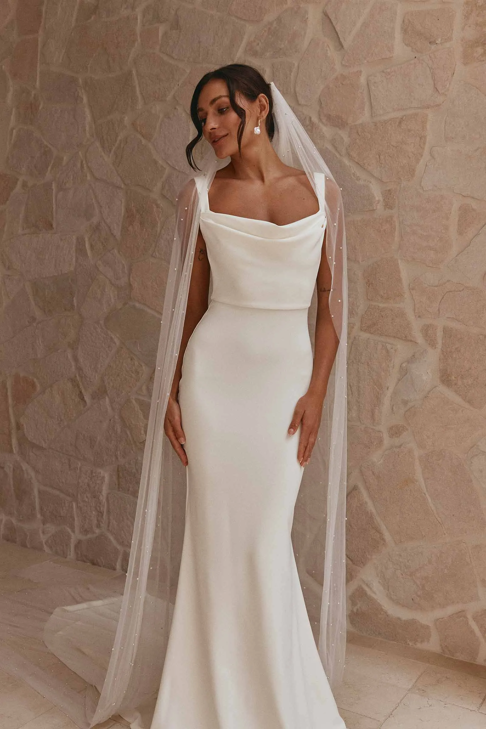 Pearly Long Veil