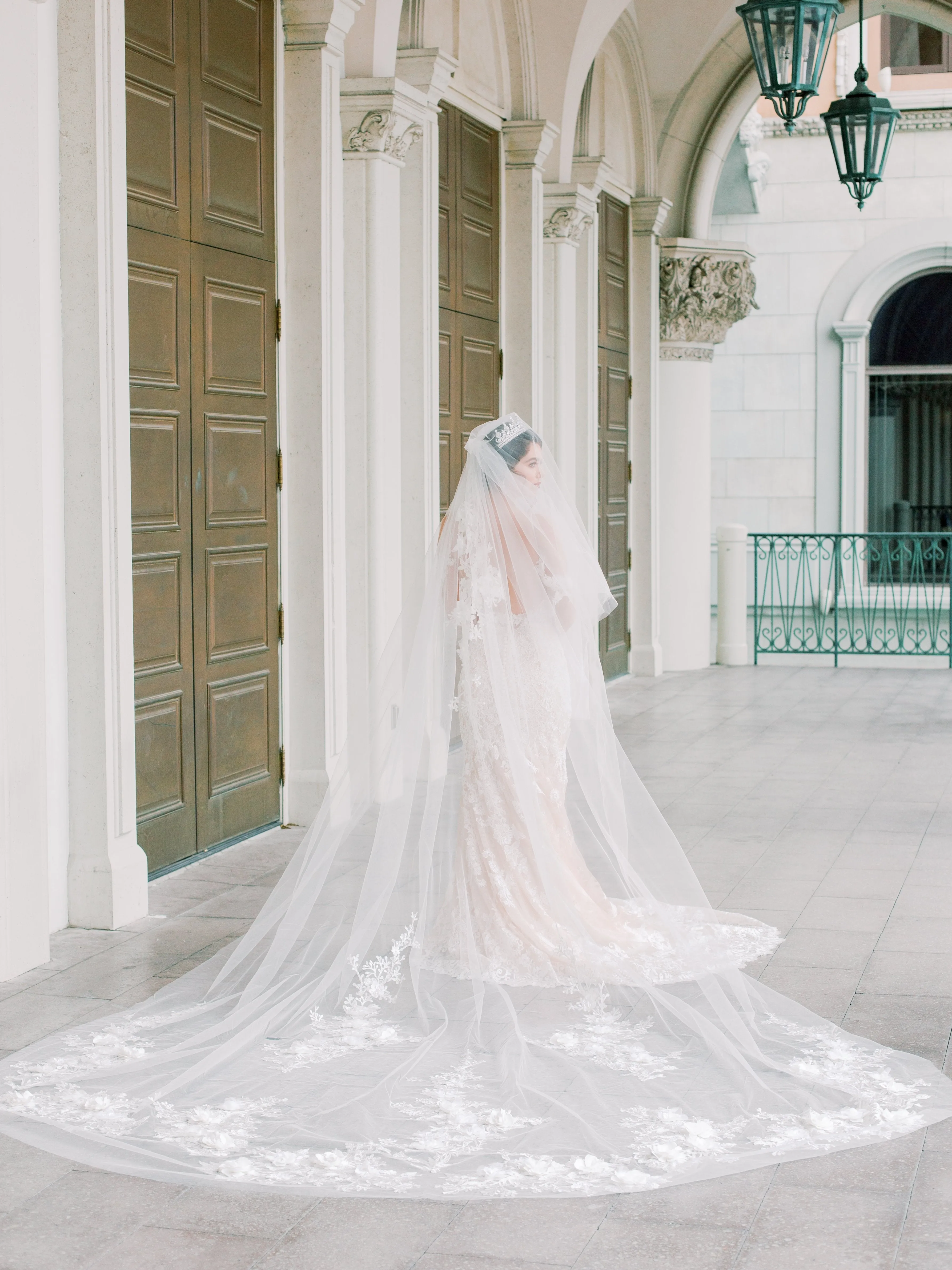 PERSEPHONE 3D Floral and Lace Cathedral Veil