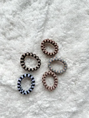 Seamless Hair Ties - Neutral Checkered