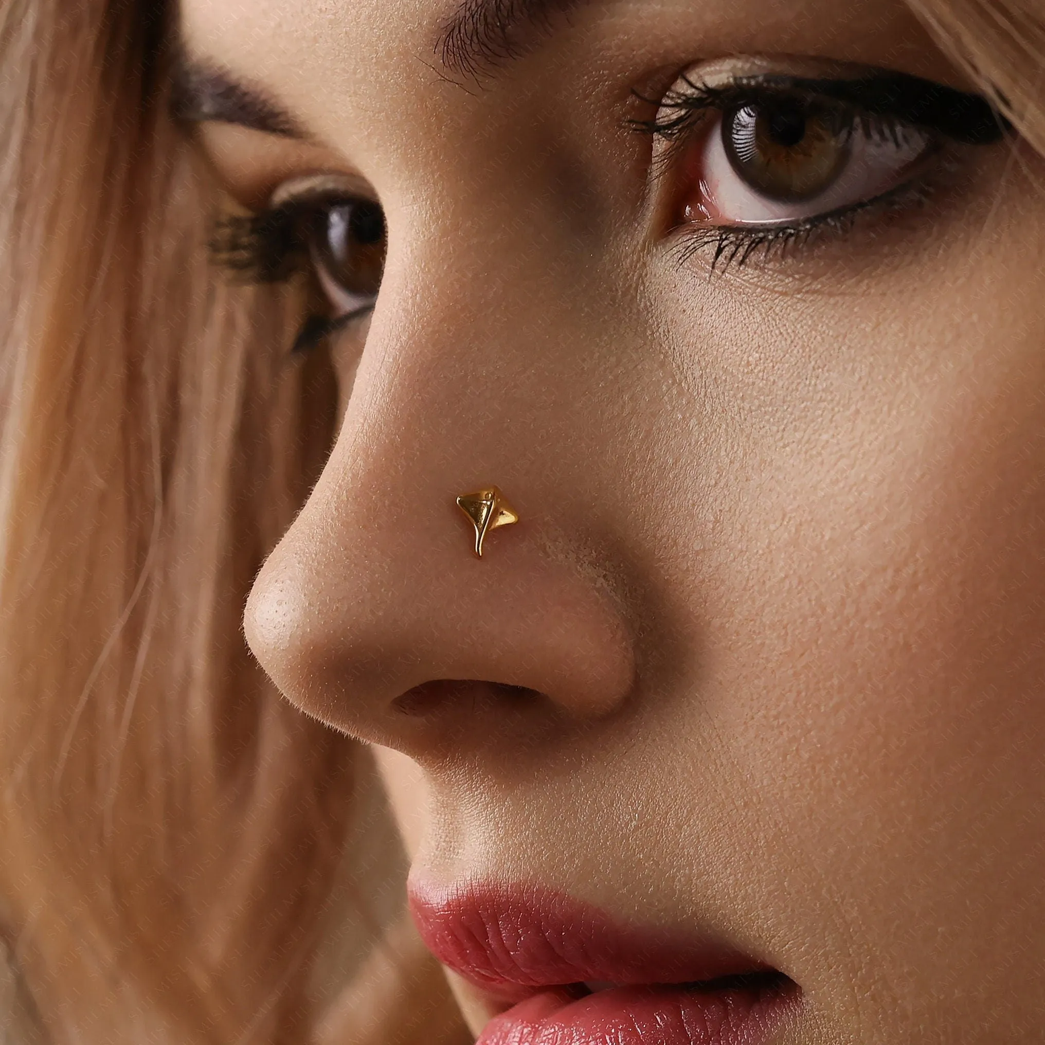 Tiny Stingray Threadless Flat Back Nose Stud, 20,18,16ga, 5-10mm Unisex, Surgical Steel SHEMISLI SS984